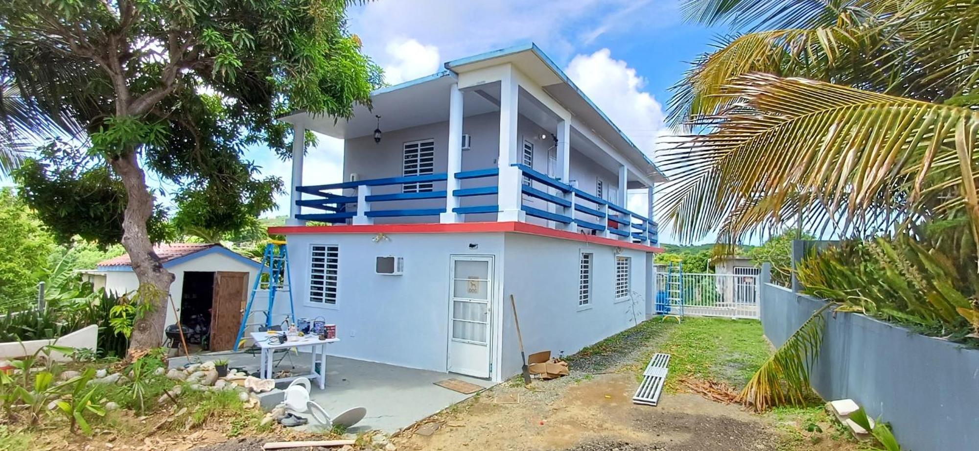 Rooster Run Glamping Camping Has Rooftop And Off The Ground Glamping Experience For 1 To 16 In A Single Tent And Views Of The Rain Forrest And To Culebra Across The Atlantic Ocean W Tents, Linens, Deluxe Air Beds, Warm Shower And More At A Great Pric Vieques Exterior photo