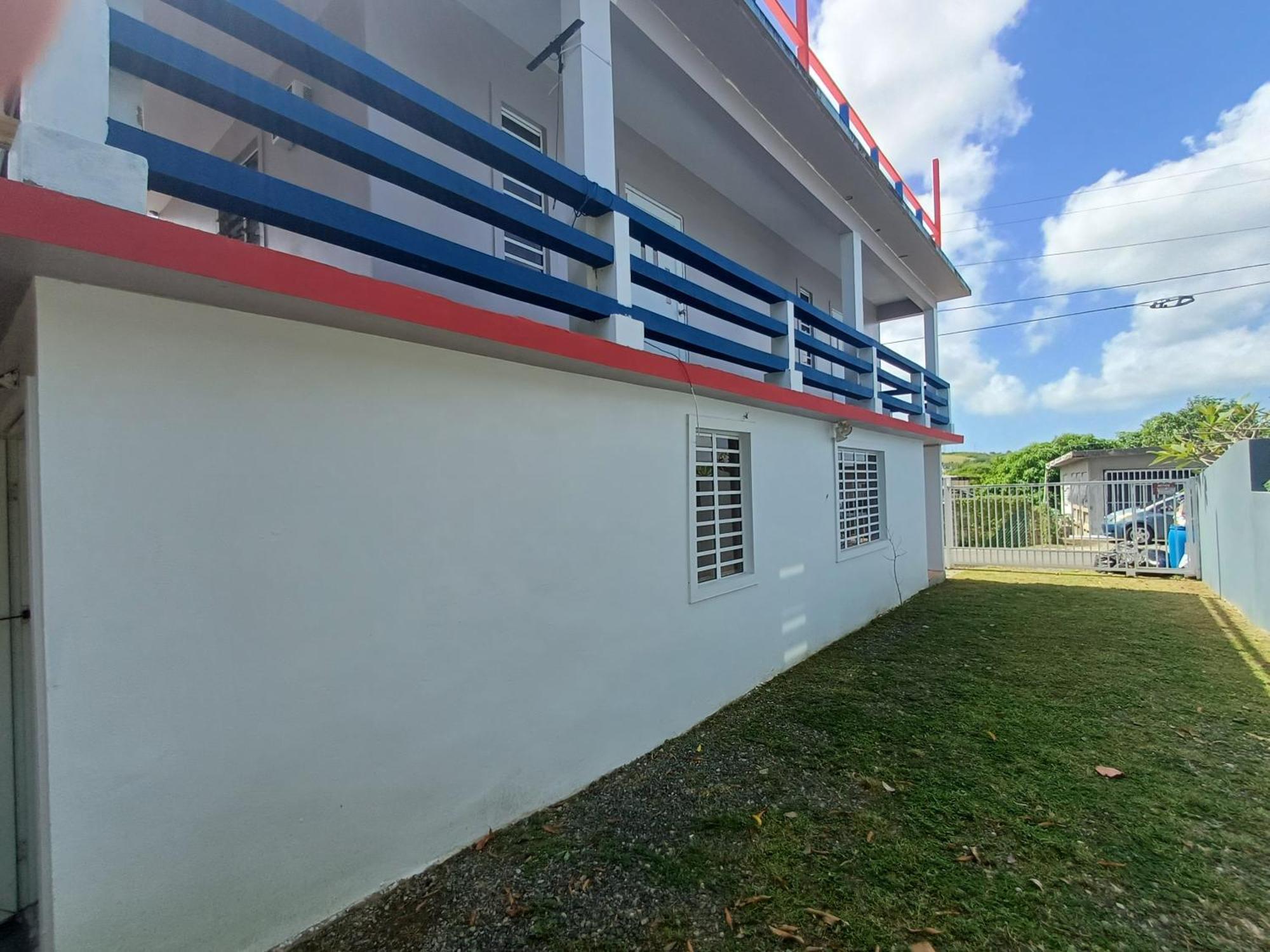 Rooster Run Glamping Camping Has Rooftop And Off The Ground Glamping Experience For 1 To 16 In A Single Tent And Views Of The Rain Forrest And To Culebra Across The Atlantic Ocean W Tents, Linens, Deluxe Air Beds, Warm Shower And More At A Great Pric Vieques Exterior photo