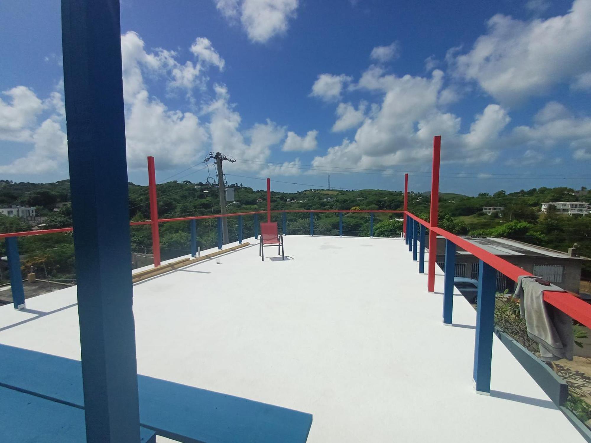 Rooster Run Glamping Camping Has Rooftop And Off The Ground Glamping Experience For 1 To 16 In A Single Tent And Views Of The Rain Forrest And To Culebra Across The Atlantic Ocean W Tents, Linens, Deluxe Air Beds, Warm Shower And More At A Great Pric Vieques Exterior photo
