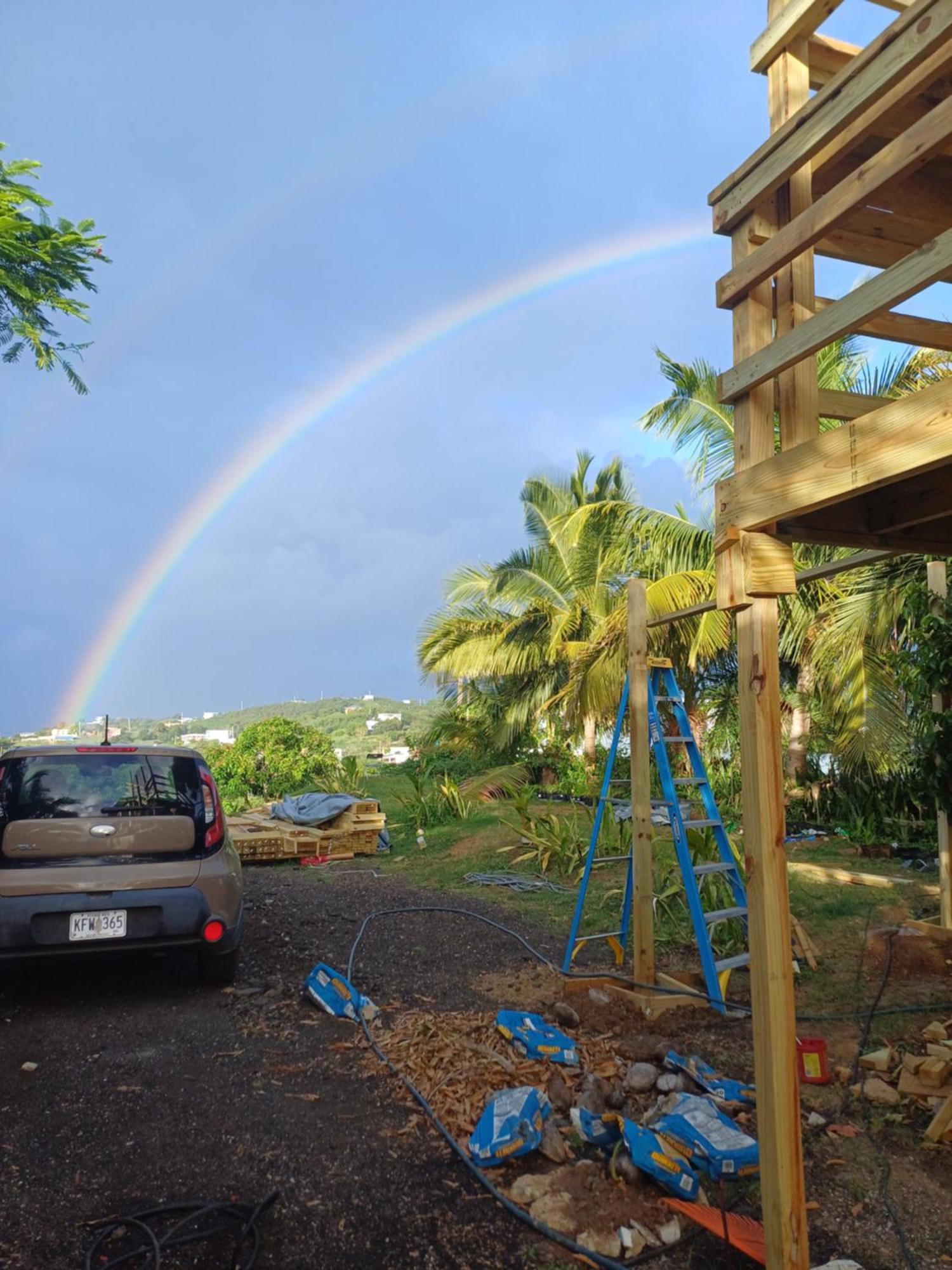 Rooster Run Glamping Camping Has Rooftop And Off The Ground Glamping Experience For 1 To 16 In A Single Tent And Views Of The Rain Forrest And To Culebra Across The Atlantic Ocean W Tents, Linens, Deluxe Air Beds, Warm Shower And More At A Great Pric Vieques Exterior photo